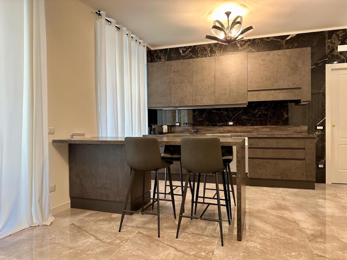 Magic Place Bergamo! Classy Apartment In The Heart Of The City Ngoại thất bức ảnh