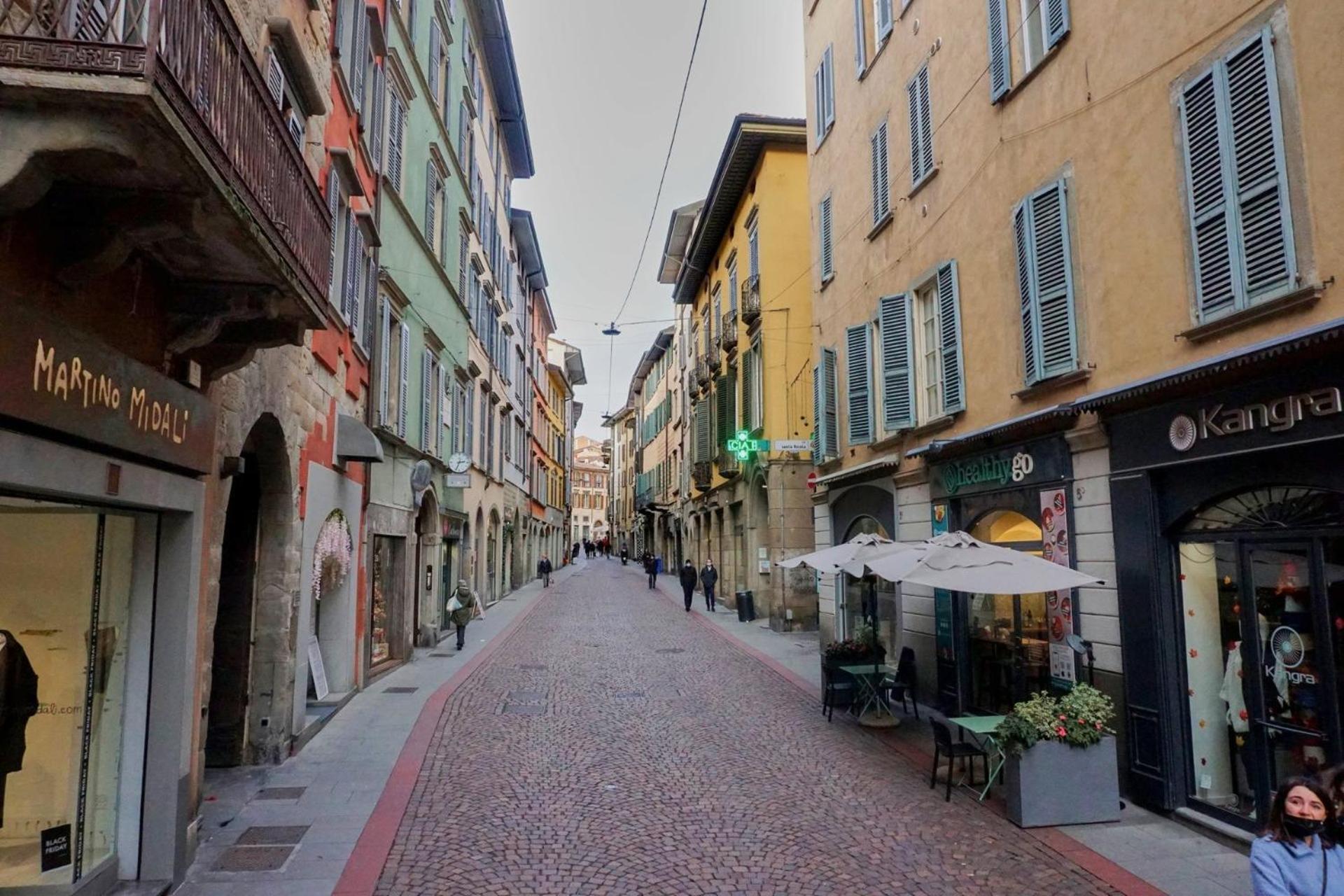 Magic Place Bergamo! Classy Apartment In The Heart Of The City Ngoại thất bức ảnh