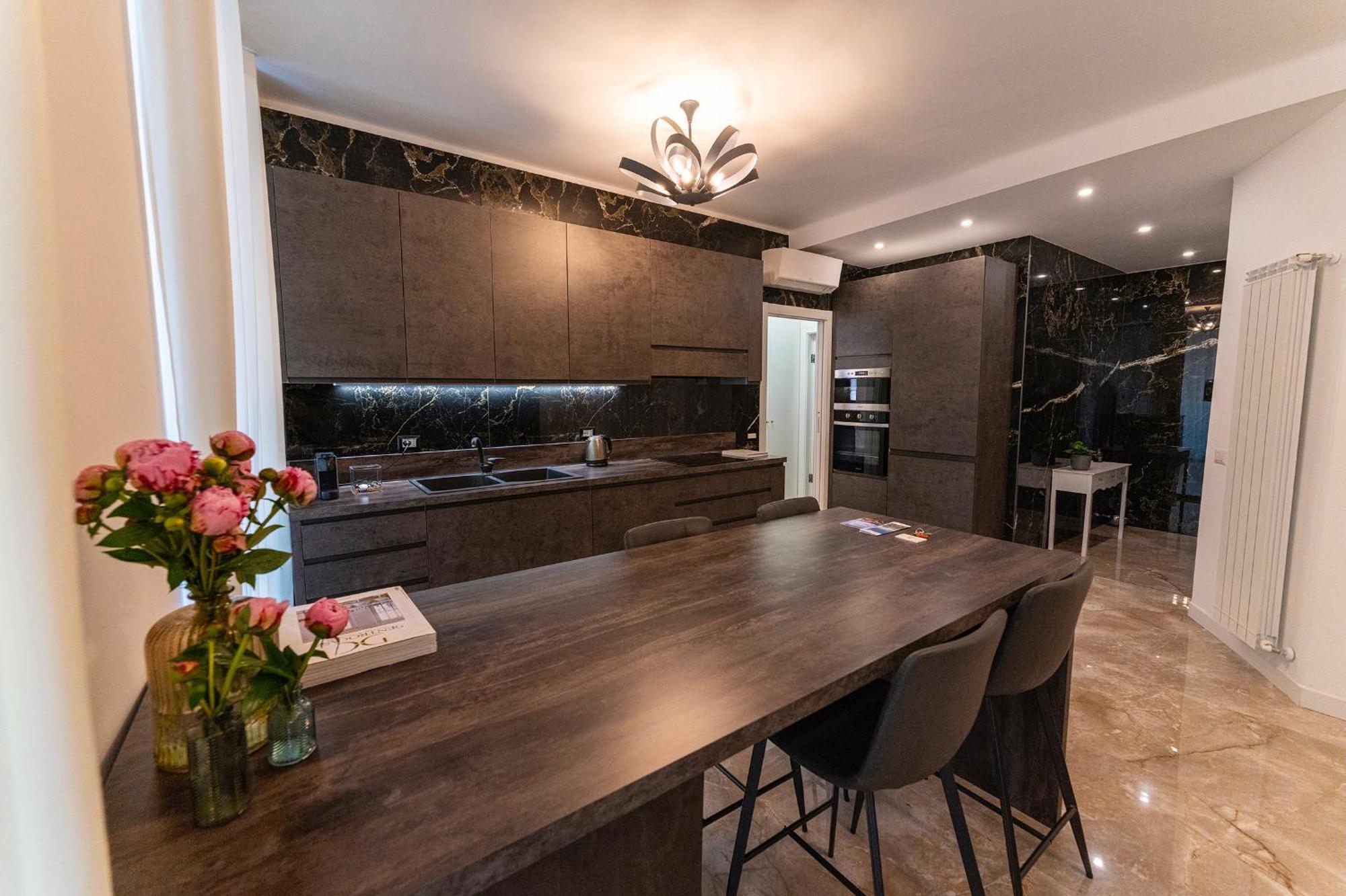 Magic Place Bergamo! Classy Apartment In The Heart Of The City Ngoại thất bức ảnh